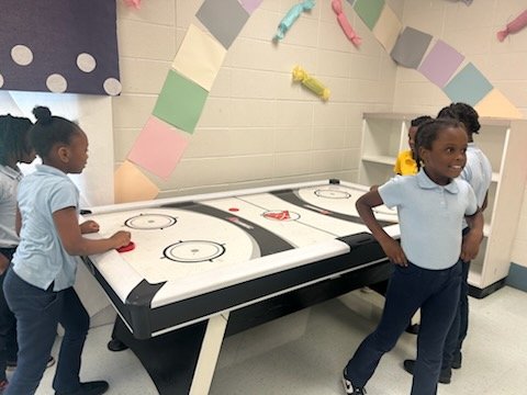 Our students enjoyed earned-time in our PBIS, Positive Behavior In School Room! They had a blast! <a href="/craighead_lions/">Craighead Elementary</a> #PerseverancePropelsProgress #WeAreConstructingOurFuture