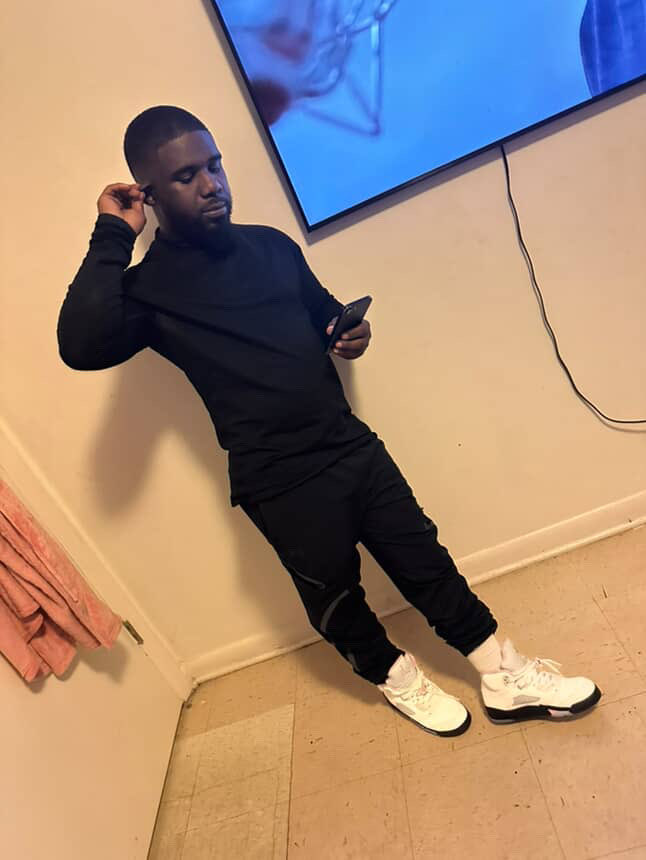 blackriprat's tweet image. 