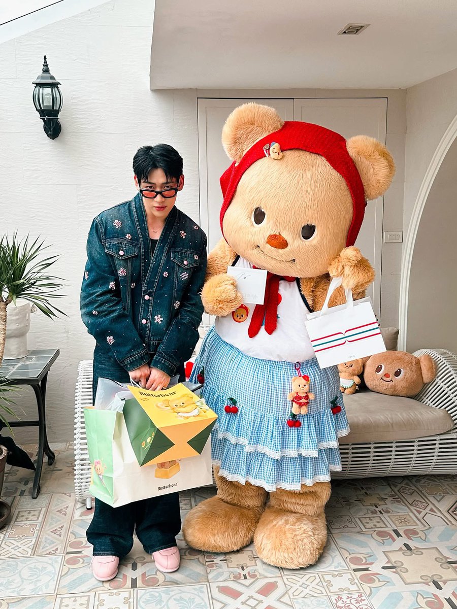mootyBB's tweet photo. อันนี้คือไร เป็นคนเท่ๆหรอ🤣 https://t.co/XkL2qskuhm