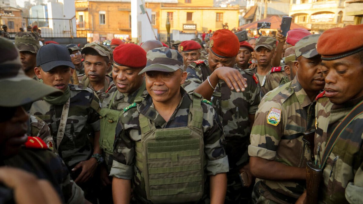 Madagascar: «L’armée a une tradition de tradition d’intervention et agit comme un arbitre lors des crises»
➡️ go.rfi.fr/2sO