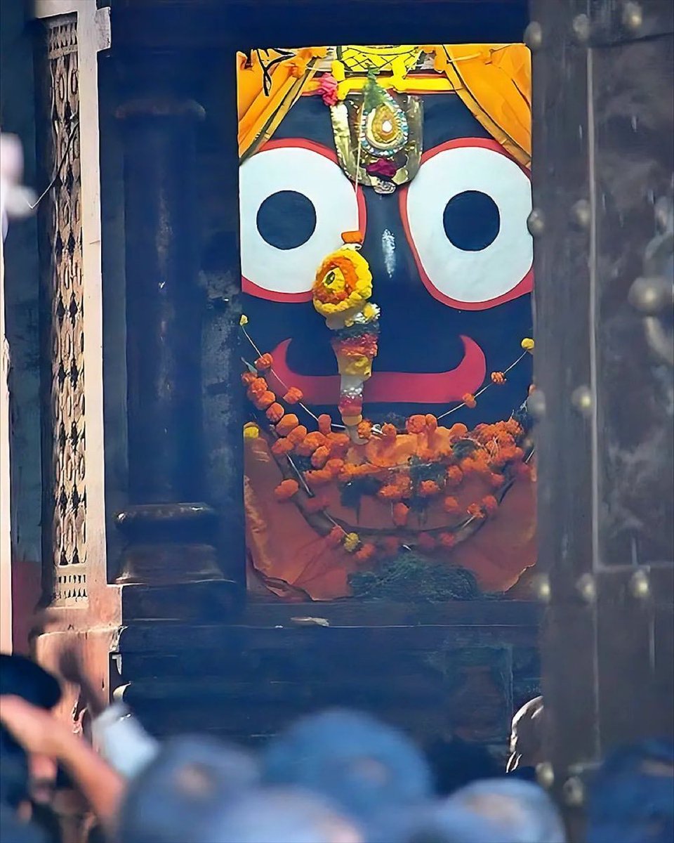 GitaShlokas_'s tweet image. Jai Jagannath Swami🙌