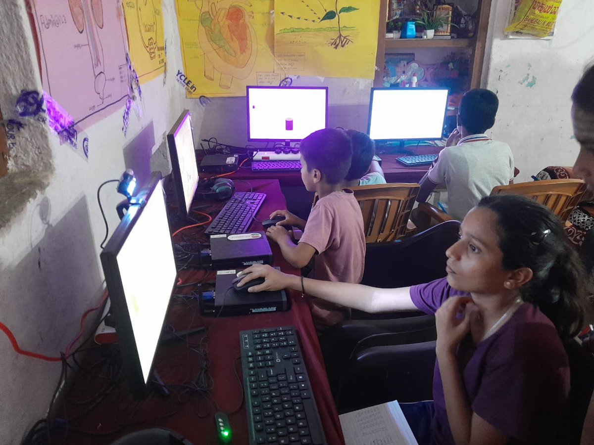 apnipathshala_'s tweet image. At OV Hittinhalli POD, Vijayapur — students explore coding and digital tools hands-on under Rukmini T D’s guidance.
Where curiosity meets technology, learning comes alive.
visit: apnipathshala.org
#DigitalLiteracy #ApniPathshala #EducationForAll