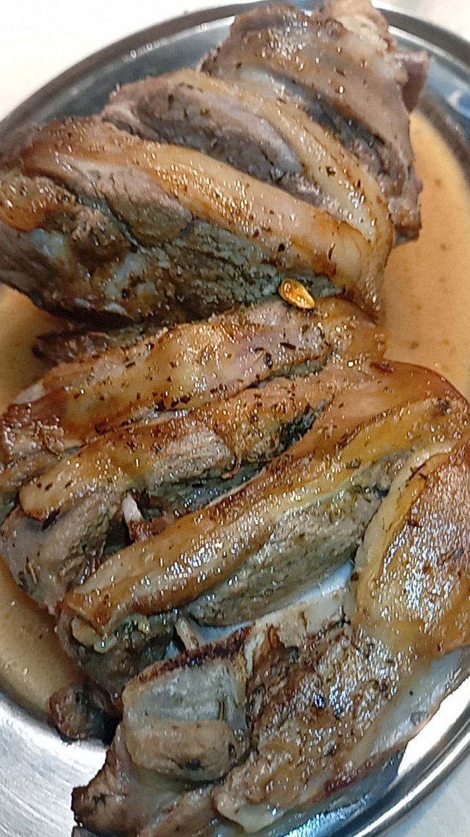 LabMariam48488's tweet image. “Perfectly roasted — tender, juicy, and full of flavor.”
#FoodLovers #RoastPerfection #KitchenDiaries