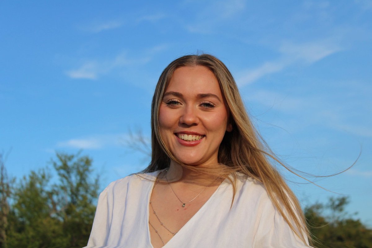 Moë 🌊 tweet media