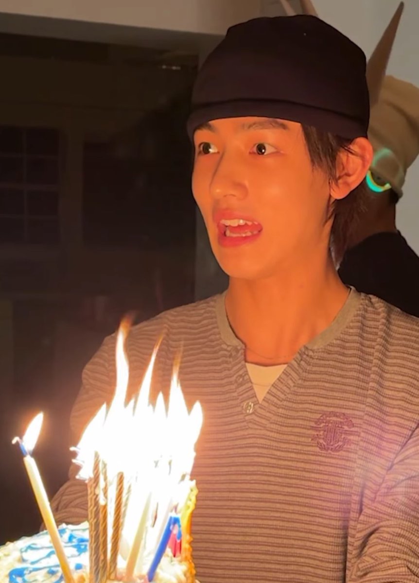 slipypudding's tweet image. เชื่อละ 555555555555555555555