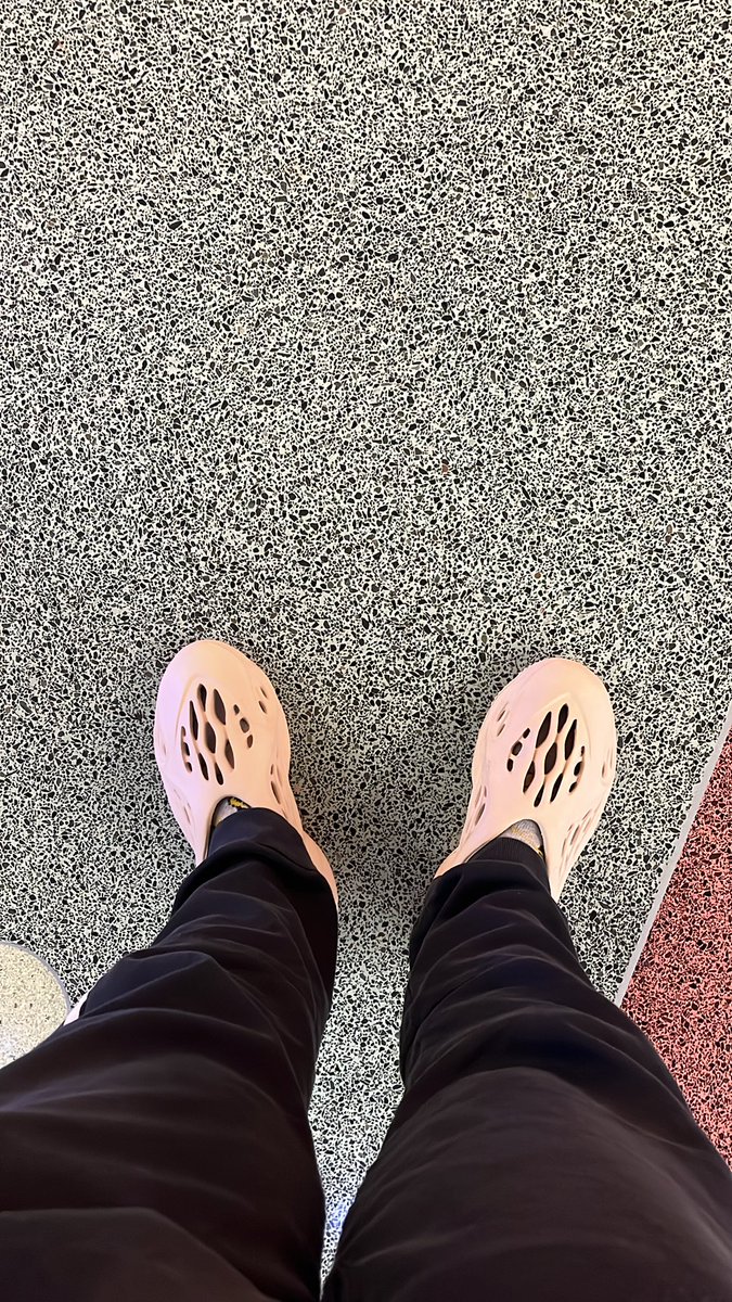 Moboking tweet media