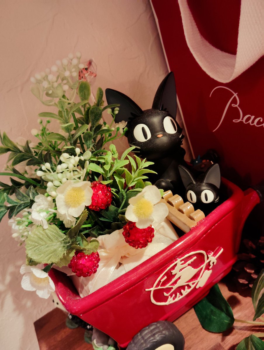 Trafalgar_D_AK's tweet photo. 今日はアズちゃんとデートして来た❤︎
イングリッシュガーデンハロウィンverとジブリカフェ☕

カードゲームやらずにひたすらお話❣️❣️

女子ならではのデートが1番楽しい😍

次は新大久保に行こうって約束したよん🥰
今日1日ありがとう❣️
 @Azrite_tb66 https://t.co/MNNnRNWsbz