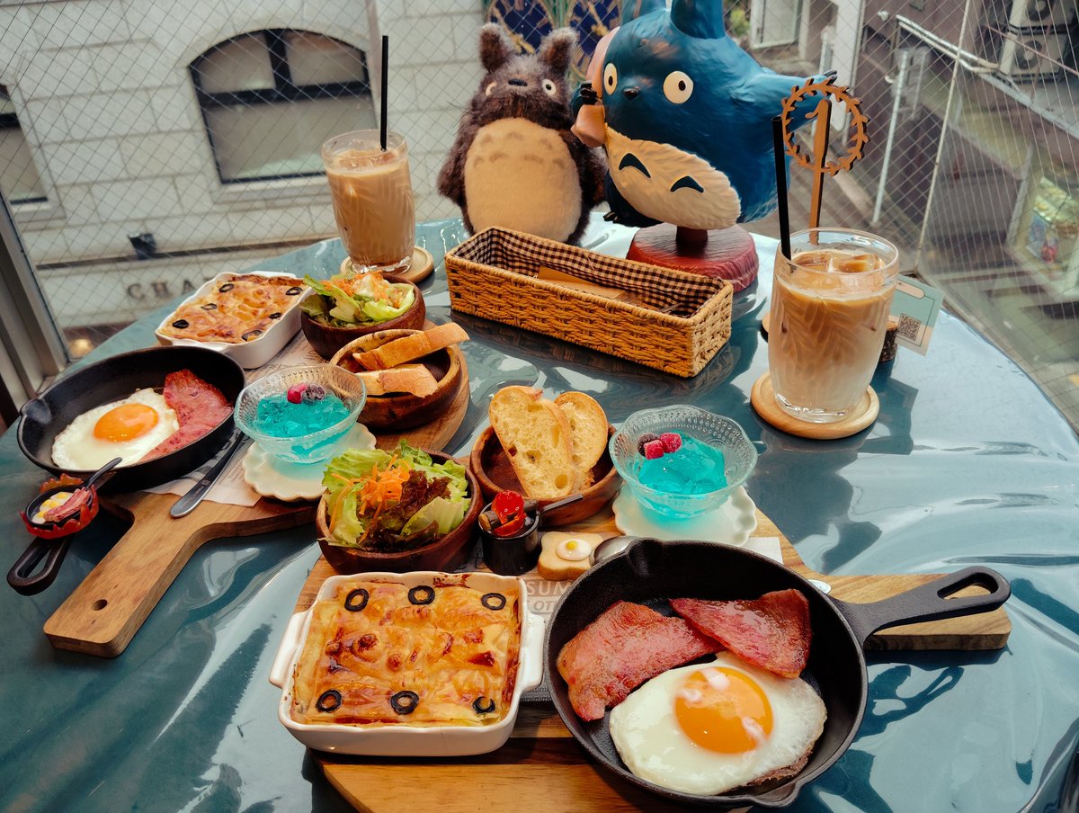 Trafalgar_D_AK's tweet photo. 今日はアズちゃんとデートして来た❤︎
イングリッシュガーデンハロウィンverとジブリカフェ☕

カードゲームやらずにひたすらお話❣️❣️

女子ならではのデートが1番楽しい😍

次は新大久保に行こうって約束したよん🥰
今日1日ありがとう❣️
 @Azrite_tb66 https://t.co/MNNnRNWsbz
