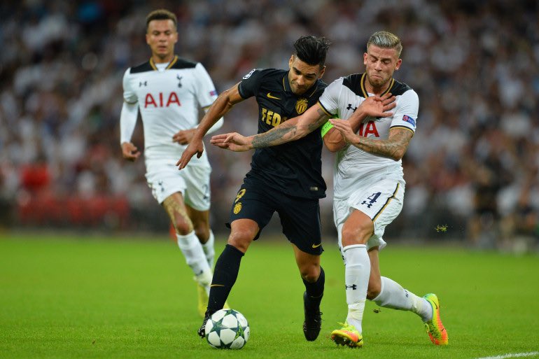 Je cherche une place pour le Monaco-Tottenham du mercredi 22 octobre prochain à Louis II pour <a href="/mateobstn/">Mateo</a>.

Merci de partager ! 🤞🏼