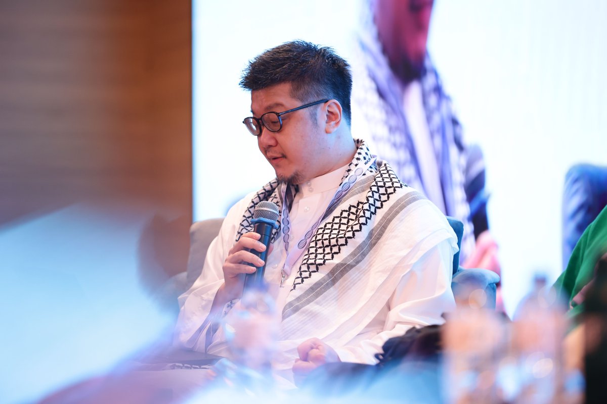 ProgIntl's tweet image. “Europe is indefensible.”
Yin Shao Loong (@yinshaoloong) 🇲🇾 recalls the words of Aimé Césaire at the @ProgIntl, Polity and @3rdworldnetwork Kuala Lumpur Conference.