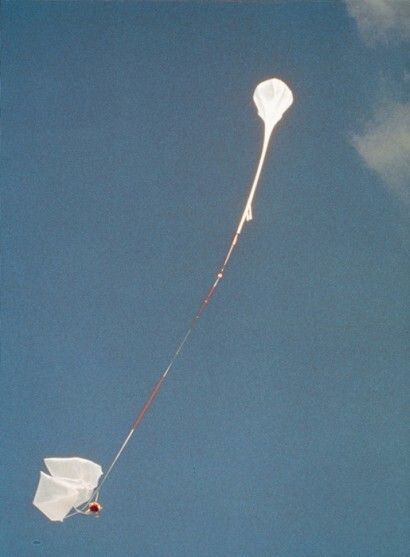 Even though the parachute of Huygens could not be tested on Titan. A drop test was done in 1995 at Esrange. Using a balloon, the capsule was lifted to 37.5km, showing the parachute system worked as expected. 

buff.ly/x0kyUAa