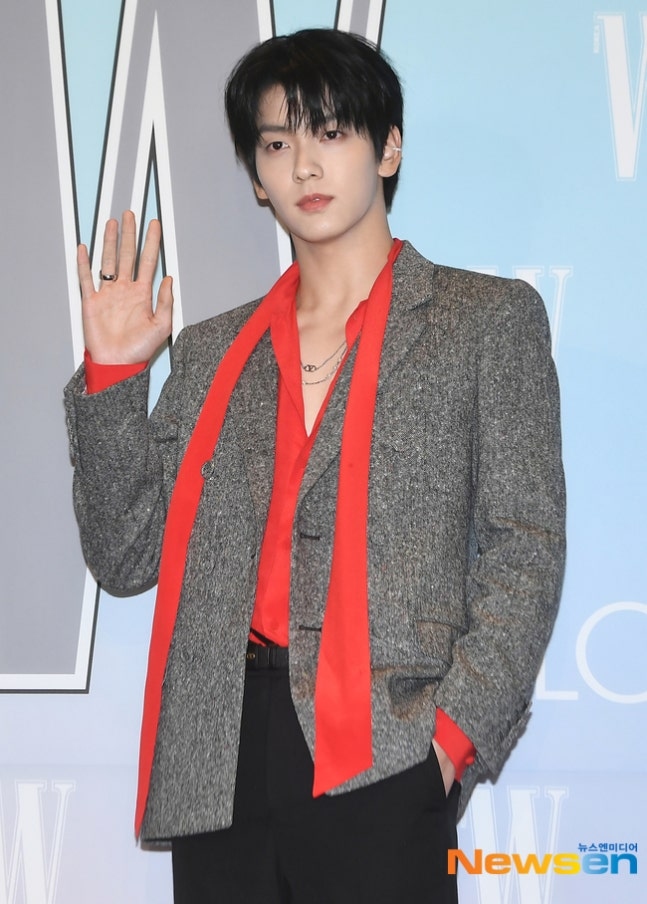 PHOTO】TXT スビン「乳がん認識向上キャンペーン」チャリティー