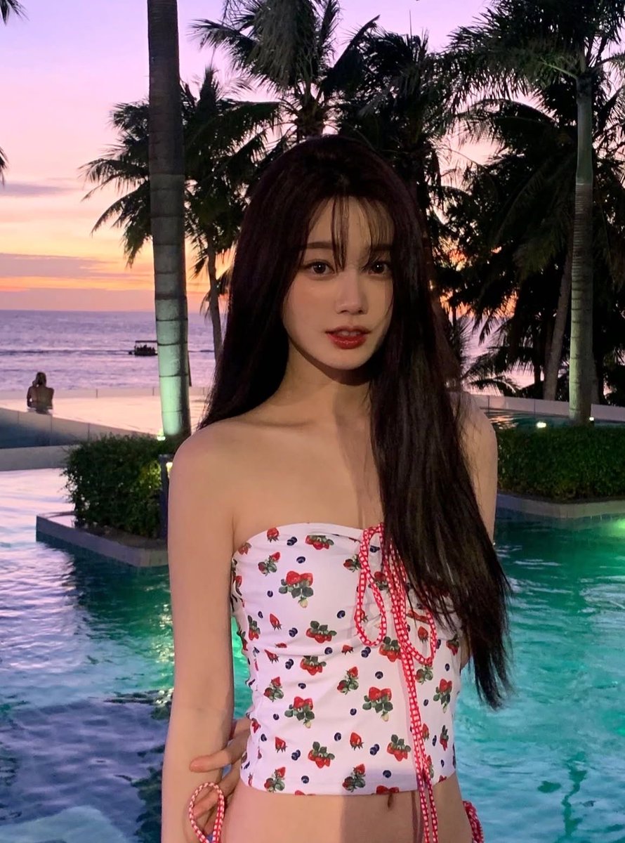 The face :                          ️️ The body :

Sepertinya percuma