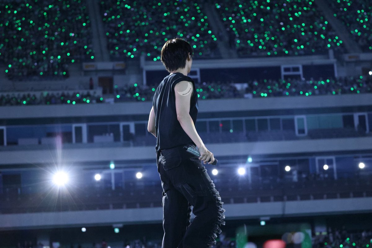 All the difficult roads are the roads to becoming better.
#JUN #문준휘
#준 #文俊辉 #ジュン
#세븐틴  #SEVENTEEN