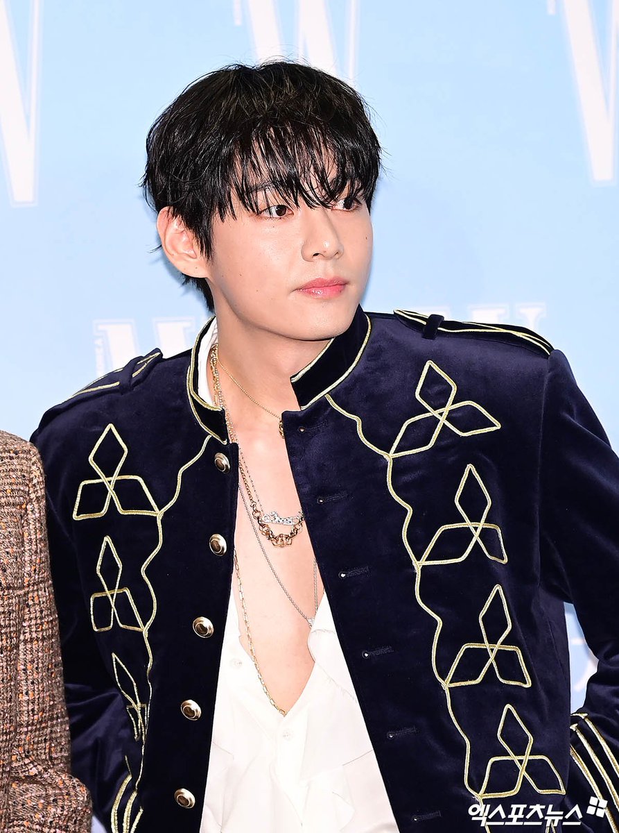 HELLO HANDSOME PRINCE!

TAEHYUNG AT LOVE YOUR W
#LoveYourW2025WithV
#VxWKOREA
#LoveYourW2025 #LoveYourW