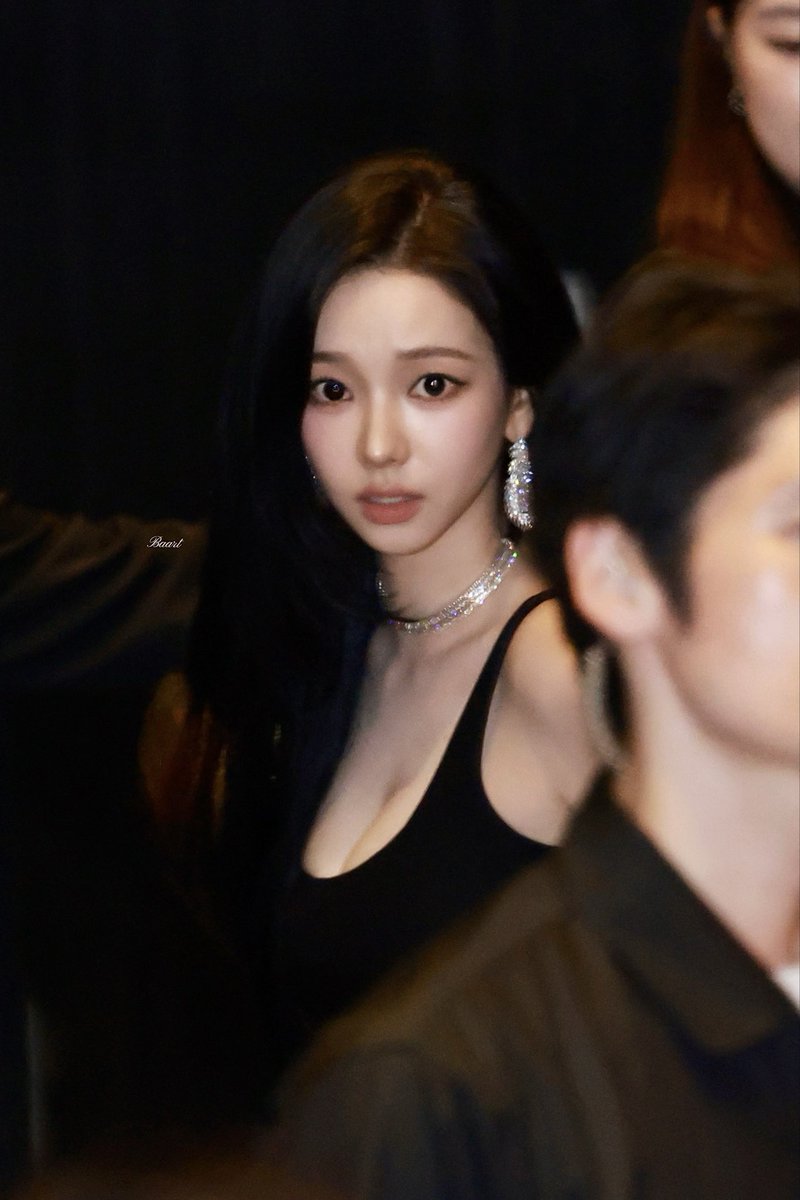 THE MOST GORGEOUS WOMAN EVER