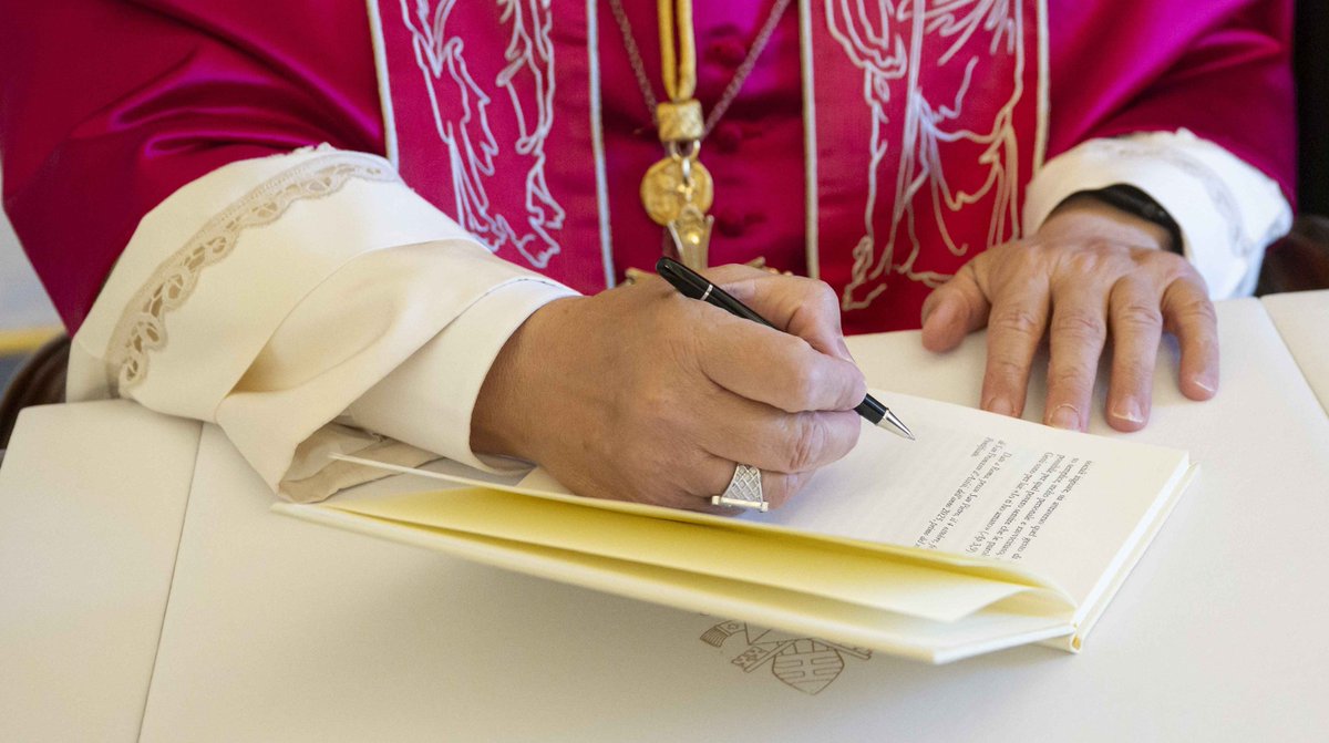 'Dilexi te' (“T’he estimat”), la primera exhortació apostòlica del papa Lleó XIV, ja disponible en català
📷 Vatican Media
🔗 tarraconense.cat/dilexi-te-the-…