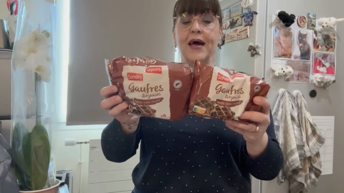 #caramellapassions elle s’enfile 10 gaufres par semaine 😳