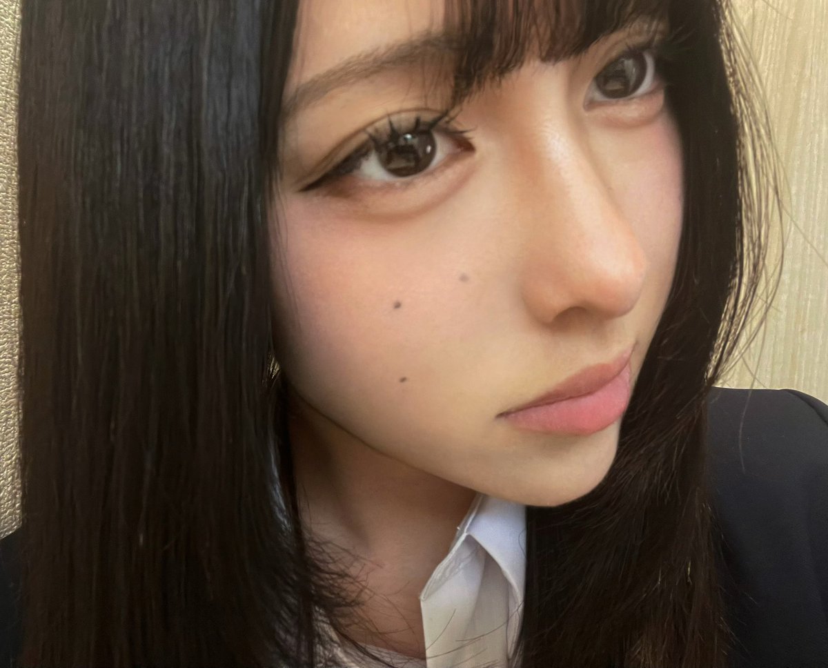ellr_sh's tweet photo. どれいいと思いますか https://t.co/D8TJhrVeRR