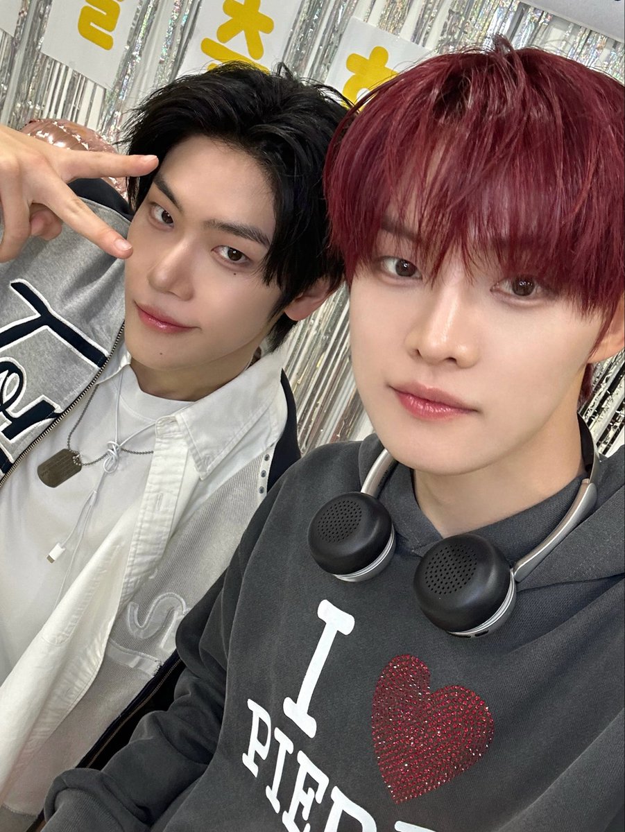 closeyoureyes_7's tweet photo. [📸] 
CLOSE UP  
251015 MBC M <쇼챔피언>

#CLOSEYOUREYES #클로즈유어아이즈
#클유아 #CYE https://t.co/P0fO7lMGi3