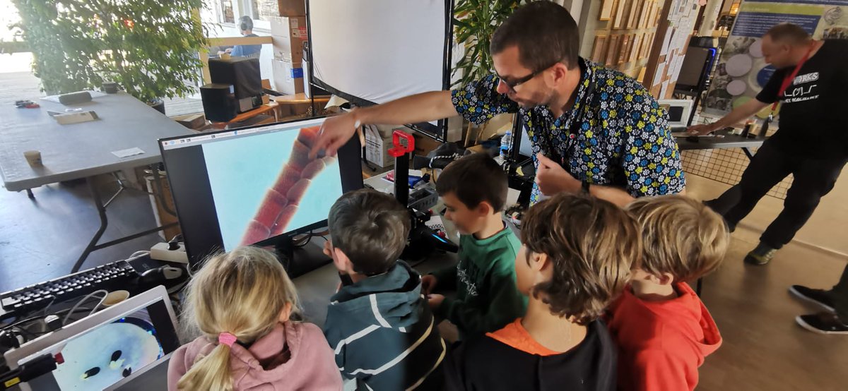 cnrs_ibmp's tweet image. A great day at #Mifobio2025! 🌱🔬
From seed germination to Arabidopsis leaves and zebrafish hearts, our team explored the fascinating diversity of living systems with the EnderScope, pushing the limits of live imaging during this inspiring edition !
@CNRS_Alsace @bruker