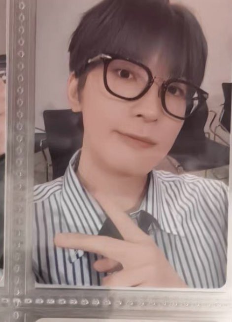 help rt!

svt wonwoo stf yzy winter boyfriend 

—₱1,300 + isf
—payo [ secured ]
—jnt or flash ; philpost or dhl
—feta

reply ‘mine’ or dm! 

t. wts lfb ph seventeen photocard pc
