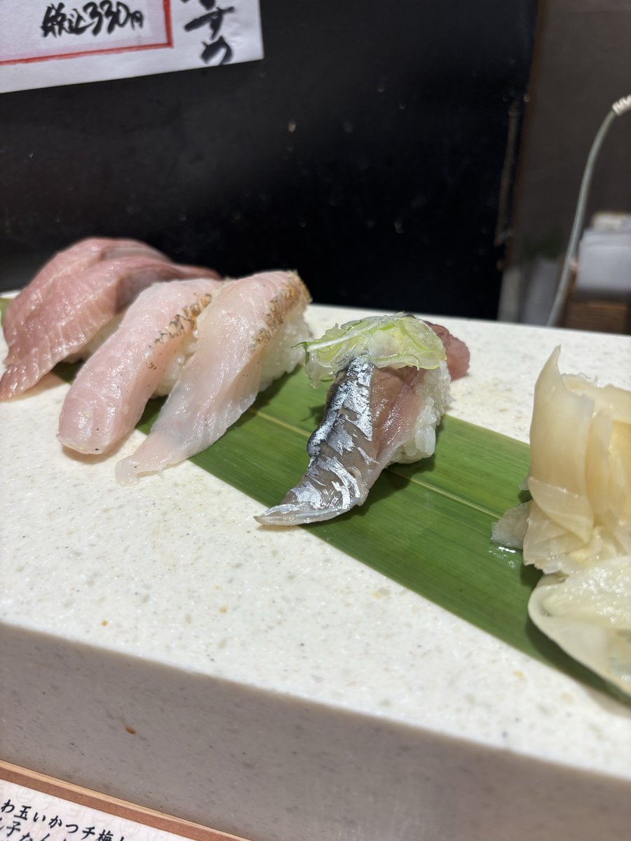 札幌国際ビルの立ち呑みパラダイスせんべろセットからの根室花まる立ち席で寿司。慌しい出張。