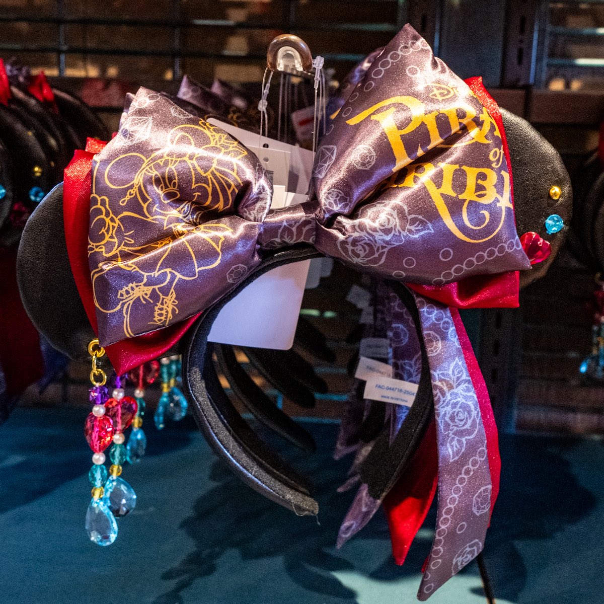 東京ディズニーランド「カリブの海賊」グッズ ミニーのカチューシャ