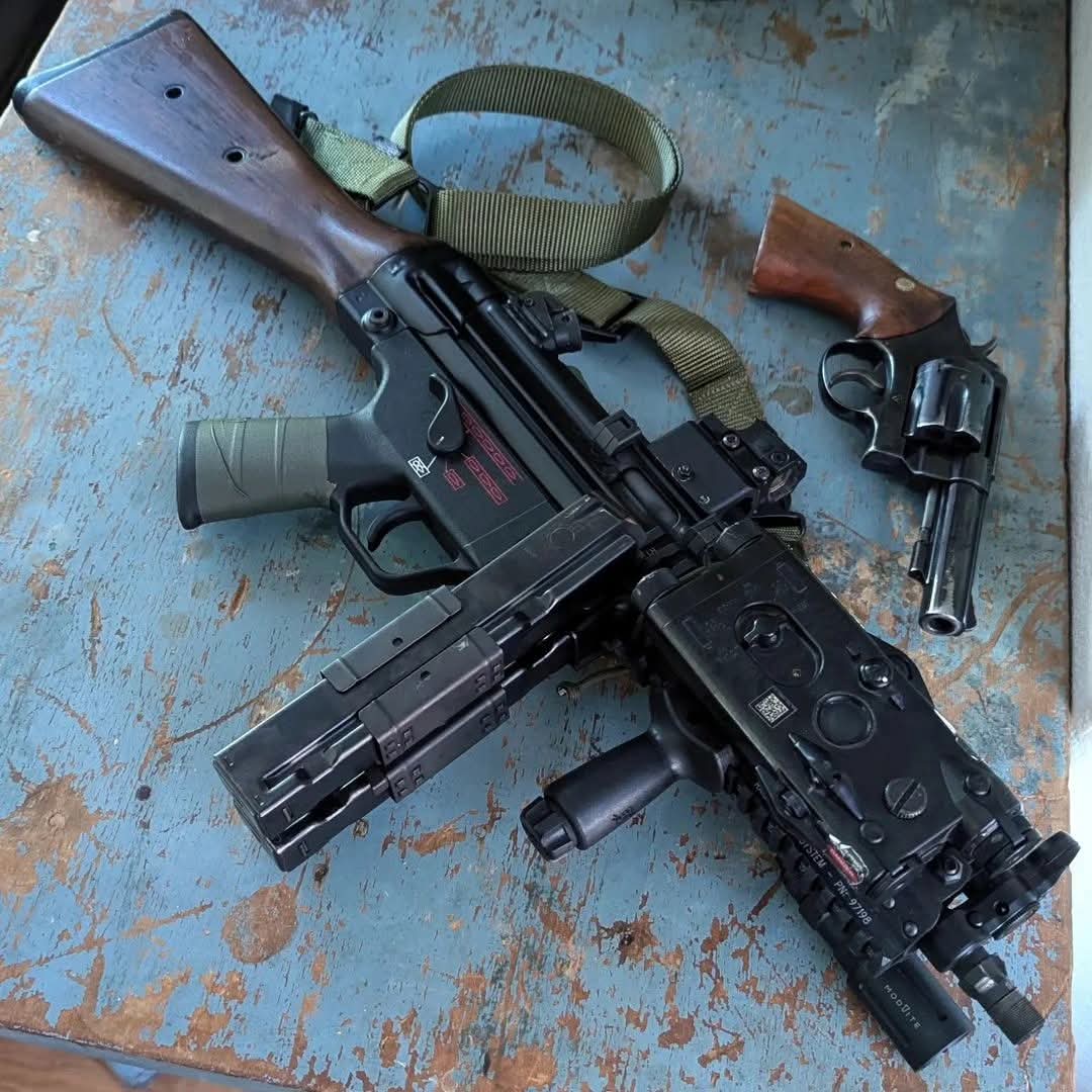 MC035 (@thegunsreport01) on Twitter photo 