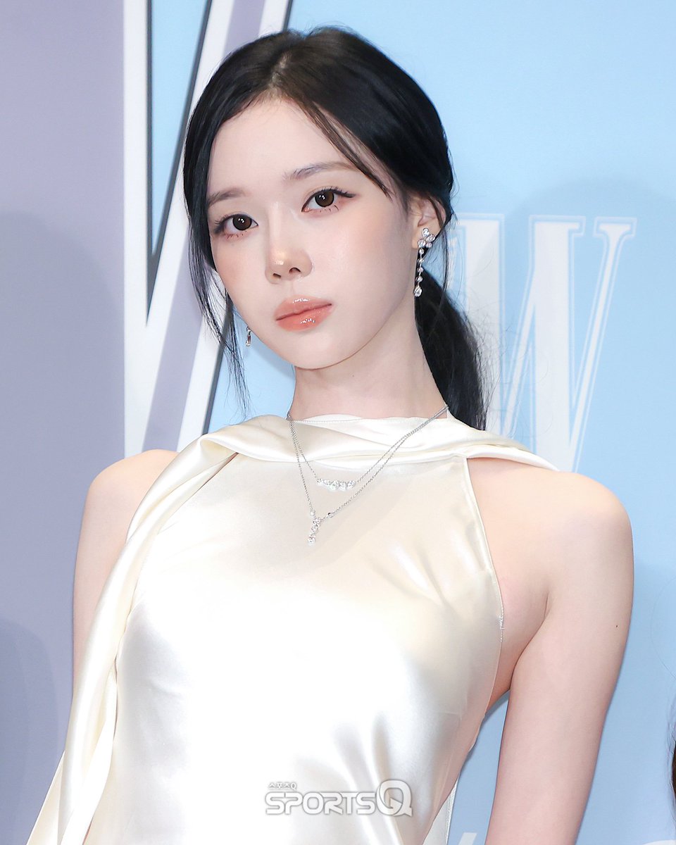 aespa charts 👑 #RichMan tweet media