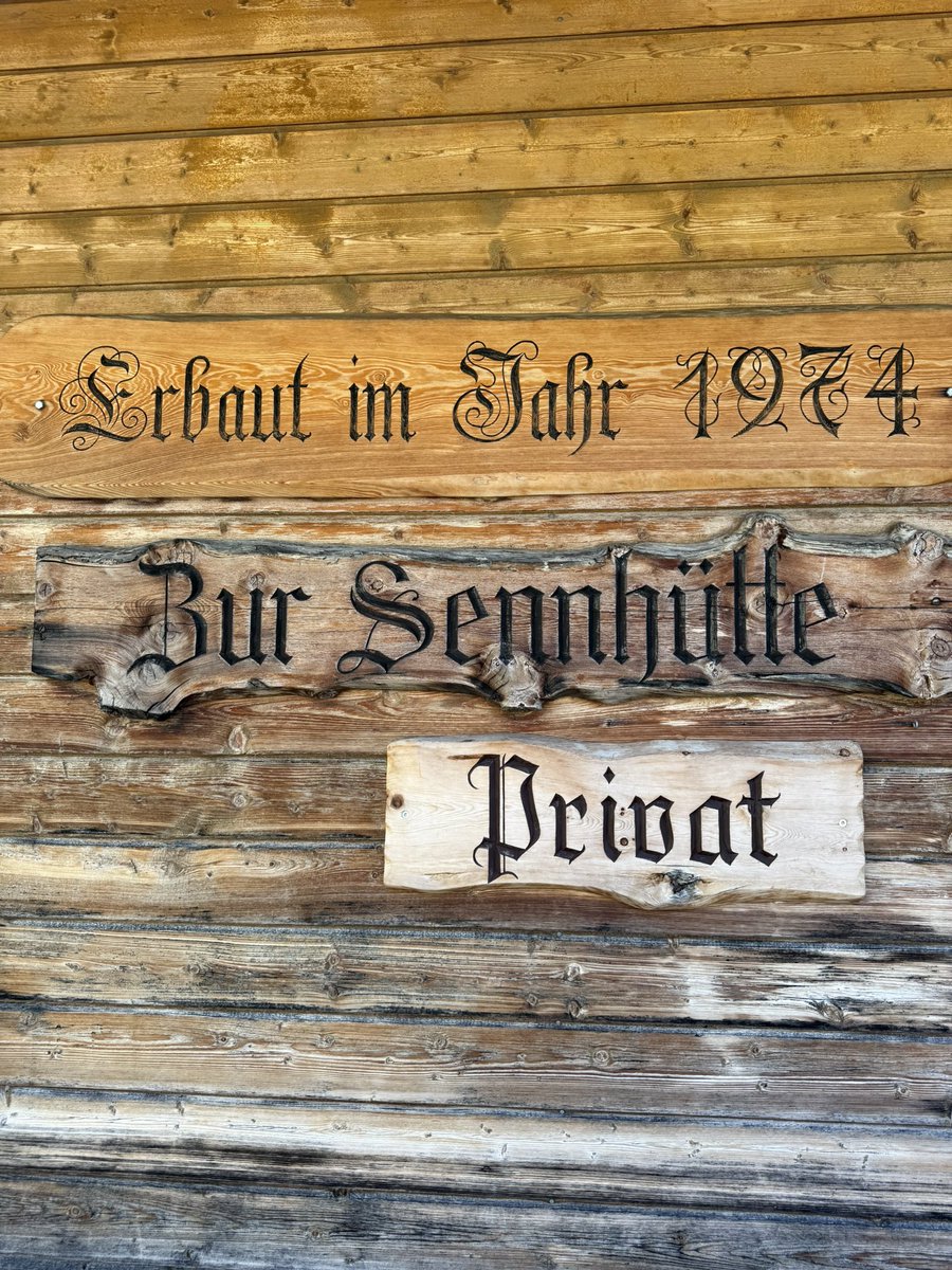 olidubuisson's tweet photo. Switzerland is a very welcoming country normally. So very very surprised to find such signs on a touristic path in the Bernese Alps.

What is your expectation of Swiss hospitality? Have you seen other places where you don’t feel welcome? How is cash only still a “thing” in this day and age?

#frustrated #oeschinensee #lake