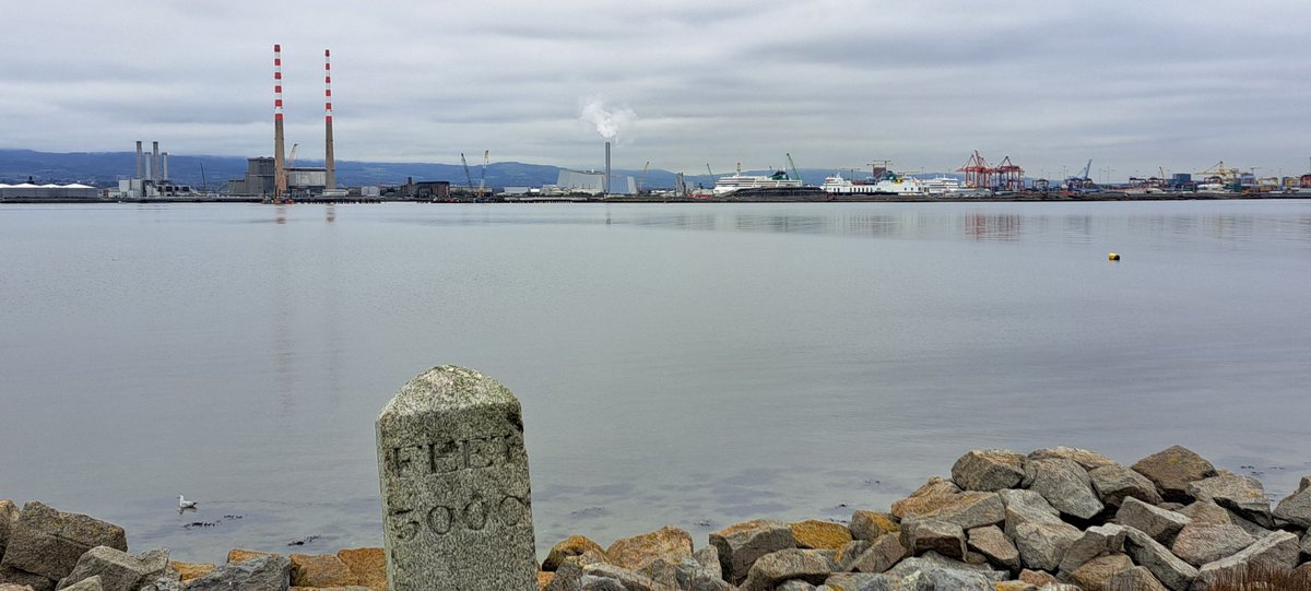Many shades of grey...
 #Clontarf #DublinBayArea #BaileNagCorr #CnocánDoirinne