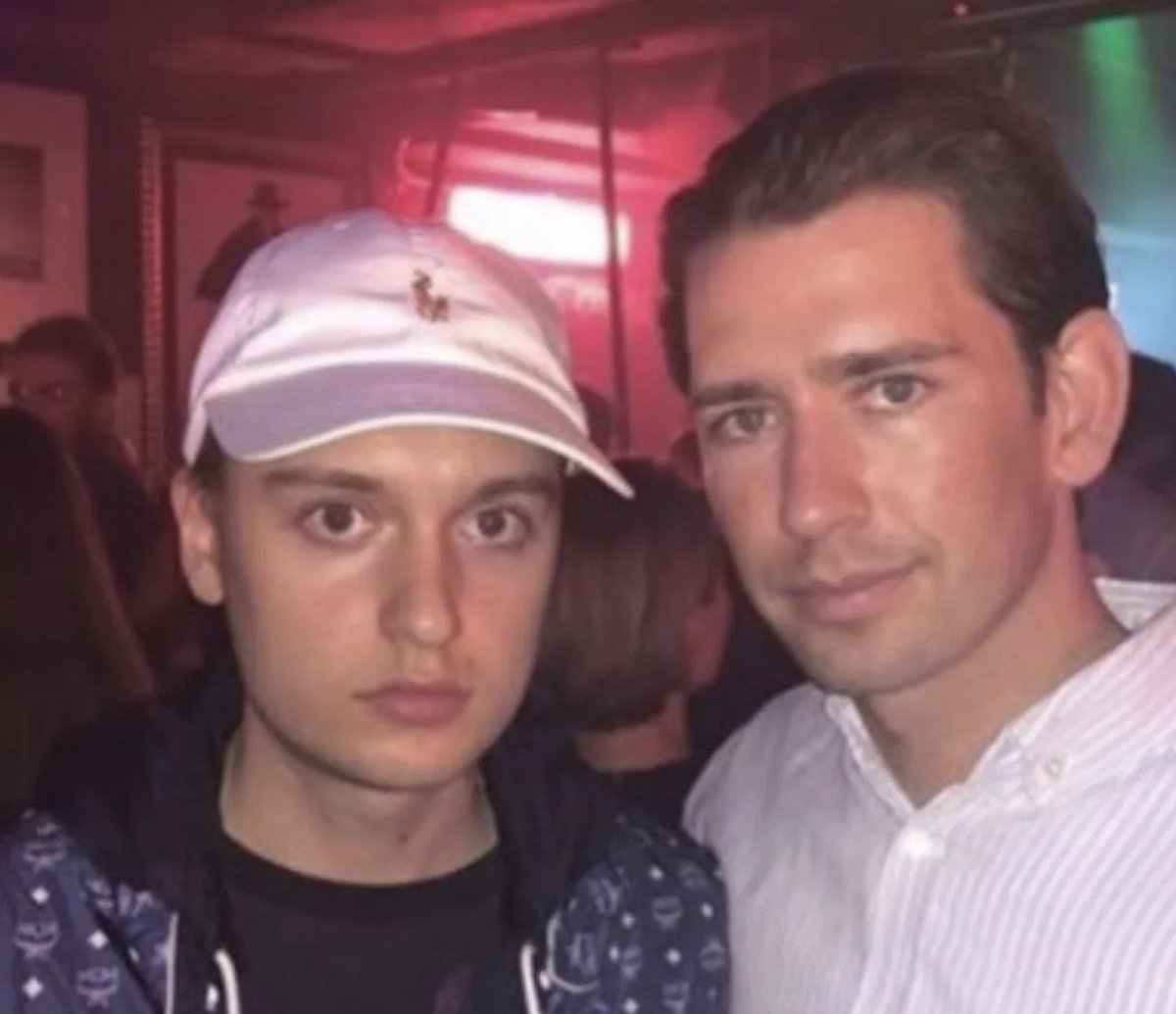 ☭⃠🌻⚔️ ✡︎ tweet media