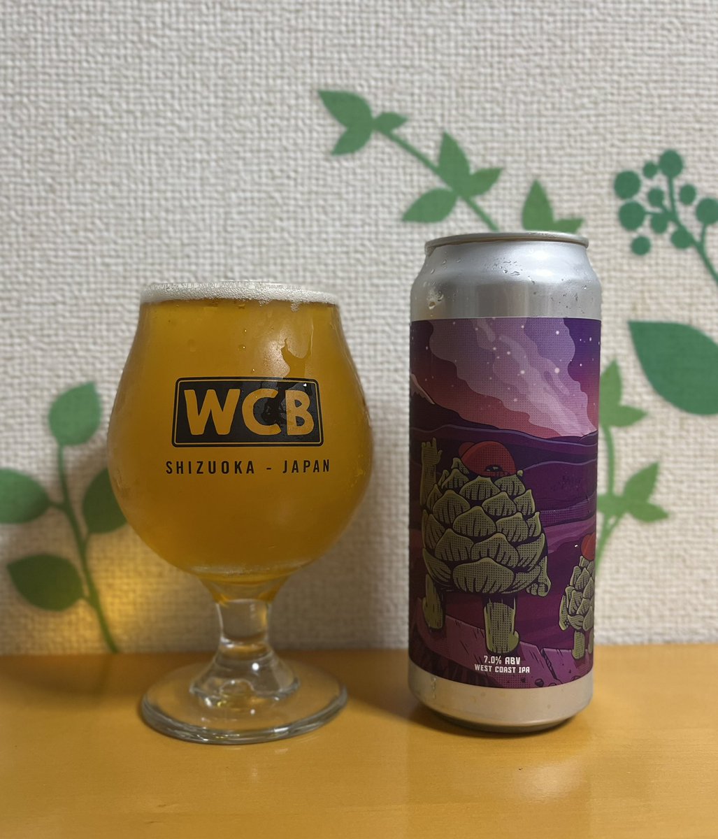 West Coast Brewing さんのSTARWATCHERで乾杯🍻
今回のバッヂ、モルトとホップのバランスが特に良くて好み💕
メロン際立ち、パッションフルーツのクリーンなアロマ✨
さすがのフラッグシップビール🍺