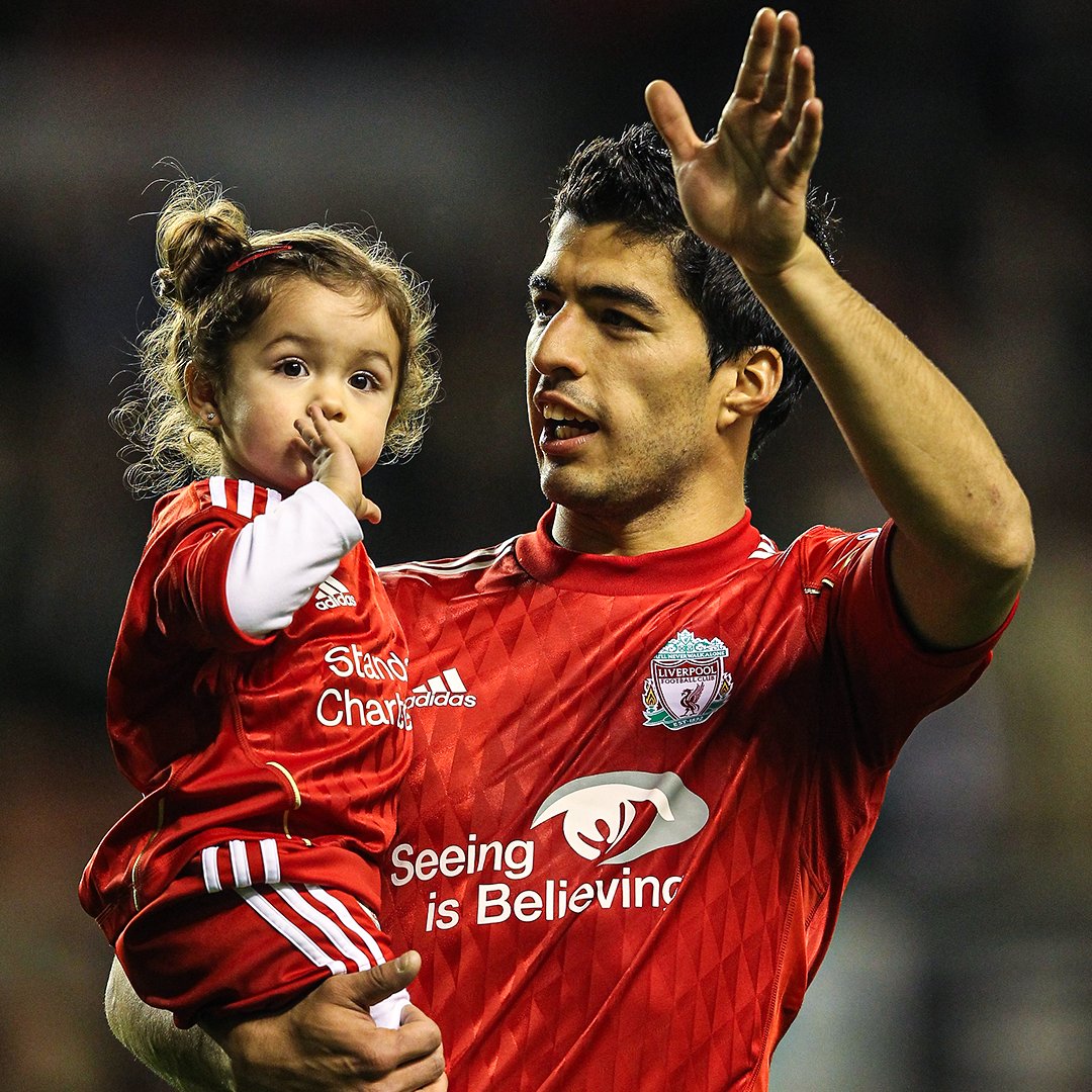 AnfieldFootball's tweet image. 🗣️ Luis Suarez: "I don’t understand when my daughter speaks to me in English, she speaks like a Scouser!"