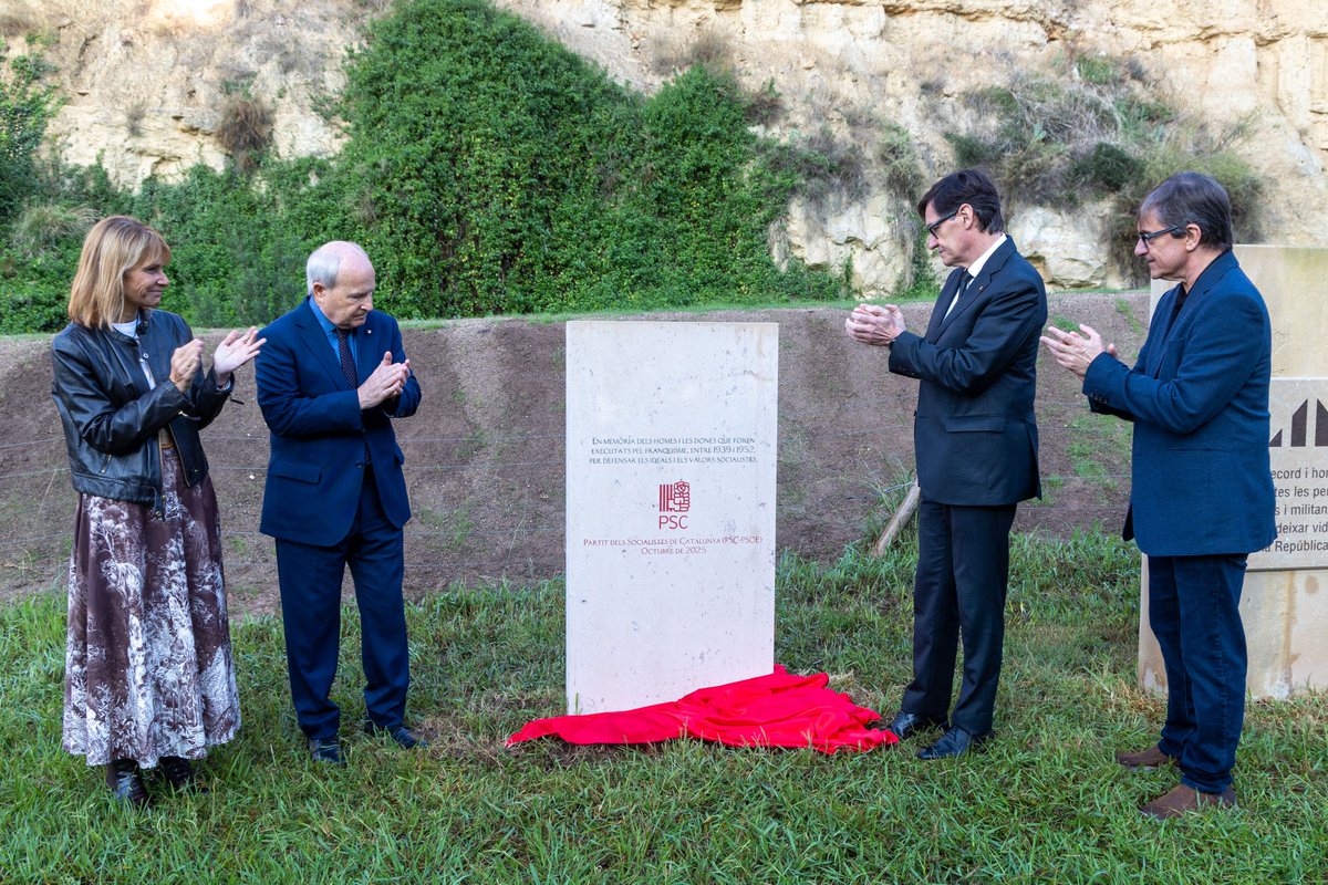 🙌Avui publiquem un article de <a href="/DaniMaBe93/">Dani Martinez Berja/❤</a>, president de <a href="/M_Socialista/">Memòria Socialista</a> sobre l'homenatge als homes i dones executats pel franquisme entre 1939 i 1952 per defensar les idees i els valors socialistes🌹

Homenatge en pedra
endavant.info/homenatge-en-p…