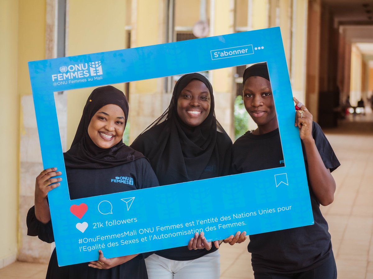 La Représentante Résidente d'ONU Femmes et la cheffe de coopération de l’Ambassade de Belgique a rendu visite aux 50 jeunes filles de la cohorte 4 d’#AGCCI à l’AGETIC pour une séance de coaching sur le leadership et l’autonomie des #femmes. En tout 200 filles formées au #Mali