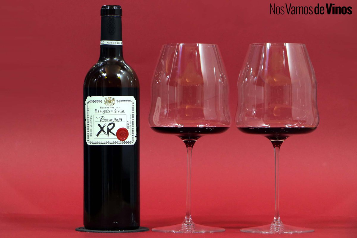 NosVinos's tweet photo. Marqués de Riscal XR 2021: El vino que nace de una marca de tiza https://t.co/nzkoSY880u @marquesderiscal https://t.co/AxxTijGqsi