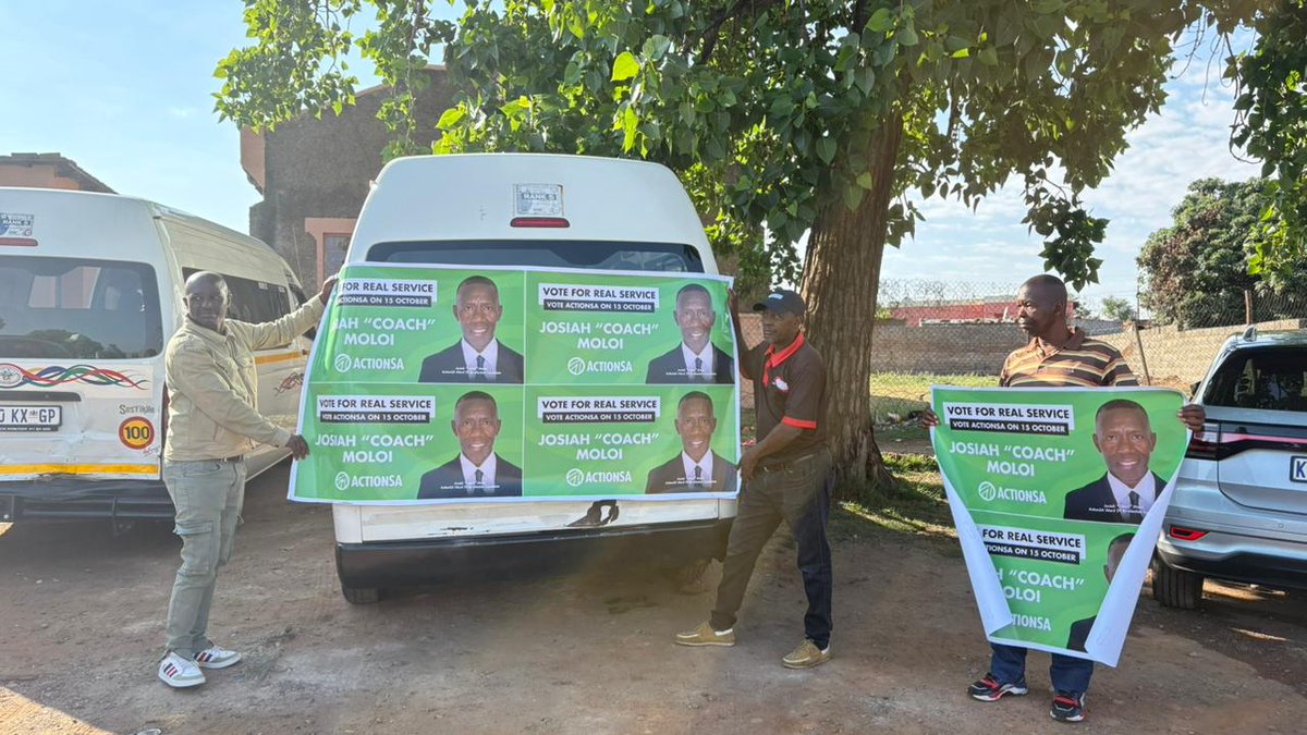 COJactionsaREC's tweet photo. [HAPPENING NOW]
Painting Good News Bible Church Green with Coach 💚. 

#day2of2
#electionday
#voteforaction https://t.co/I6Vyf64VZF