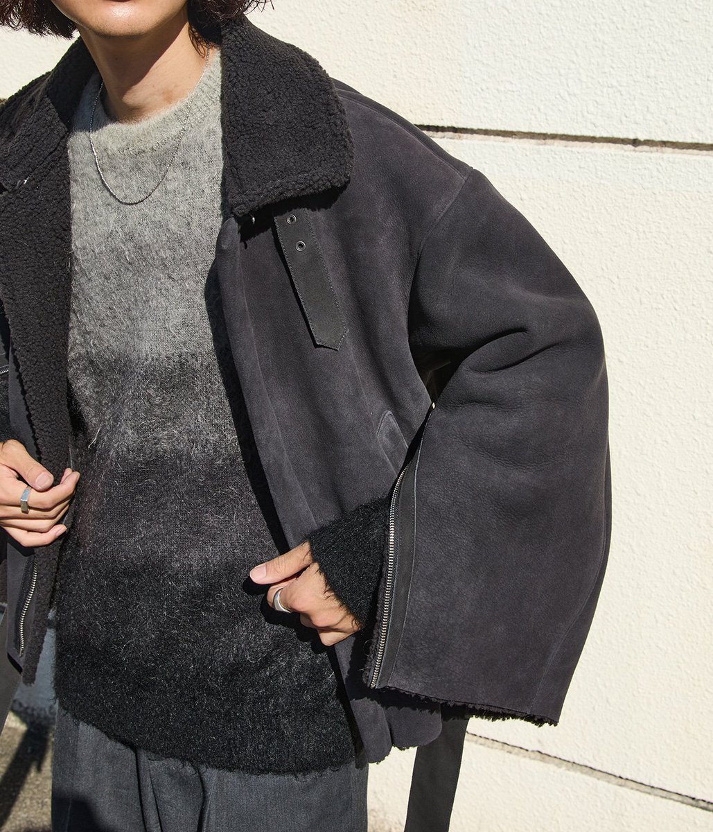 ＼今なら2万円分ポイント還元✨／
【別注】YOKE｜名作ムートンジャケットの復刻モデル

リバーシブル仕様だけでなく、衿の開きもファスナーで調整することができ、様々な着こなしが楽しめる一着。
🔗arknets.link/4onVUAl

#ヨーク #arknets #アークネッツ