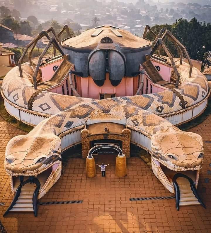 Cameroon 🇨🇲 is the best country to visit in the world in 2025, according to Lonely Planet.