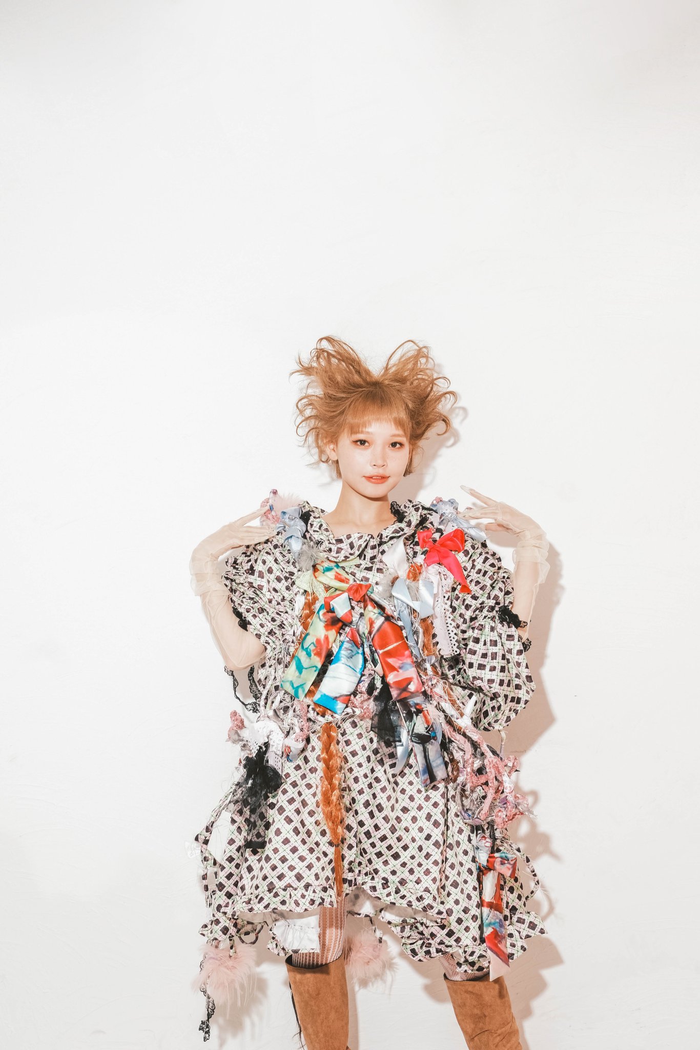 KISS ファイナルツアー VIPグッズ ガウン 紅白の紙吹雪 他おまけ付き！！ 47235-ogp-20220802103853.jpg