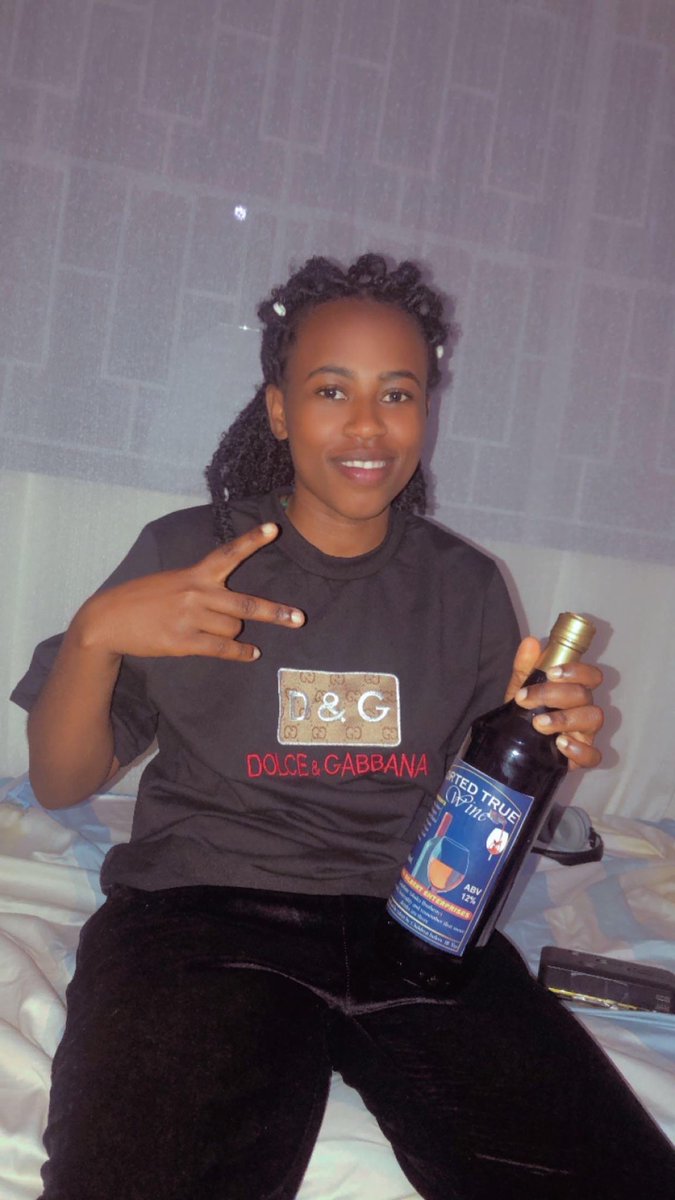 felixmagixx's tweet photo. Hello #TwitterMarket
Am selling wine 🍷 today 
Please place those orders 
☎️ 0772561853 https://t.co/mlVJW2otCM