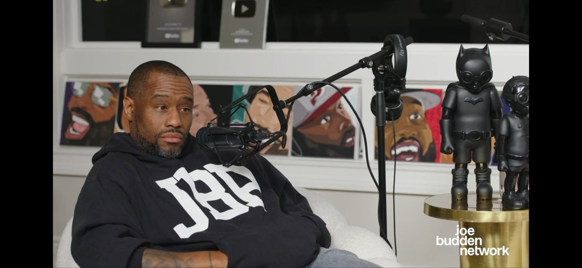 LamonteMansa's tweet photo. @marclamonthill face the EXACT moment @JoeBudden said he thought the pod was the best job in the world 😂 right after he crashed out about a raise 😭😭😭😭 https://t.co/VAY83KbYfU