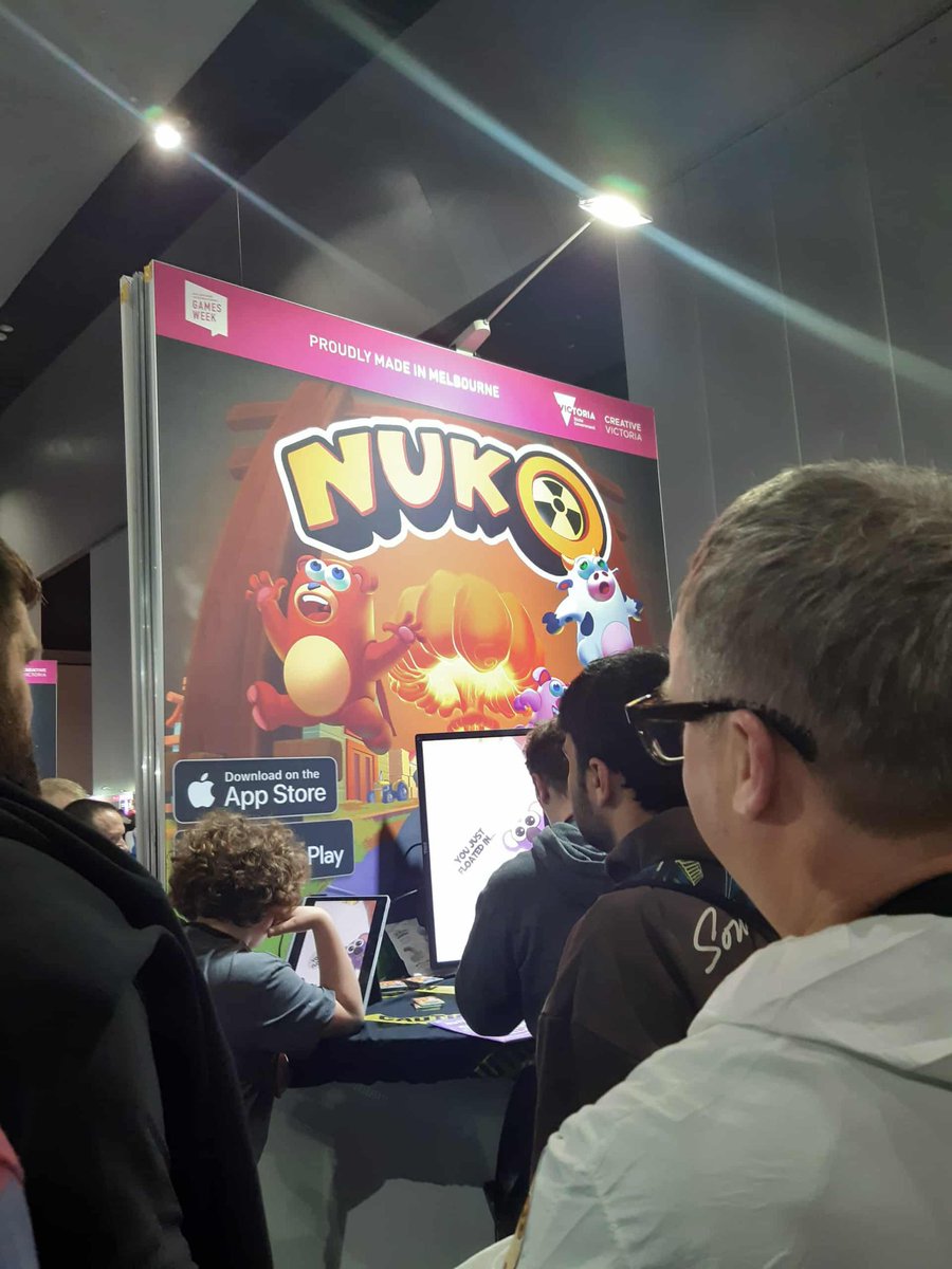 NickName tweet media