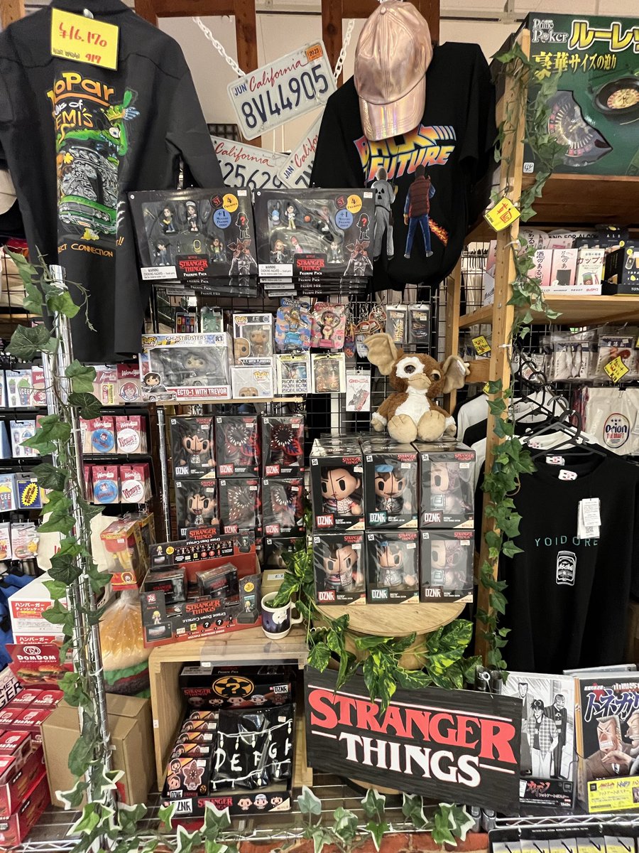 ストレンジャーシングスのグッズ、 たーーーっくさん入荷したよ
