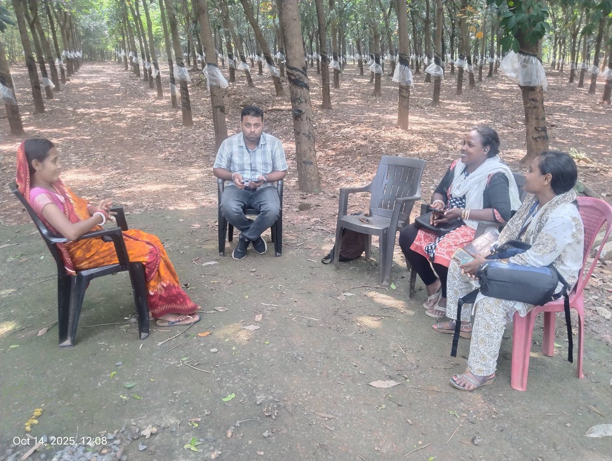 JJM, MAYURBHANJ (@jjmmayurbhanj) on Twitter photo #Mission404
Hand holding support to Sarapanchs to digitally sound in social media as well as on twitter. Typing skill in odia, setting, Using valid hashtags and use of other social media.
<a href="/MSMO40845837/">Mahila Shramajeebee Mancha, Odisha</a>
#DigitalLiteracy #SocialMediaForGood
#Egovernance #VikshitBharat #Mission404
Hand holding support to Sarapanchs to digitally sound in social media as well as on twitter. Typing skill in odia, setting, Using valid hashtags and use of other social media.
<a href="/MSMO40845837/">Mahila Shramajeebee Mancha, Odisha</a>
#DigitalLiteracy #SocialMediaForGood
#Egovernance #VikshitBharat