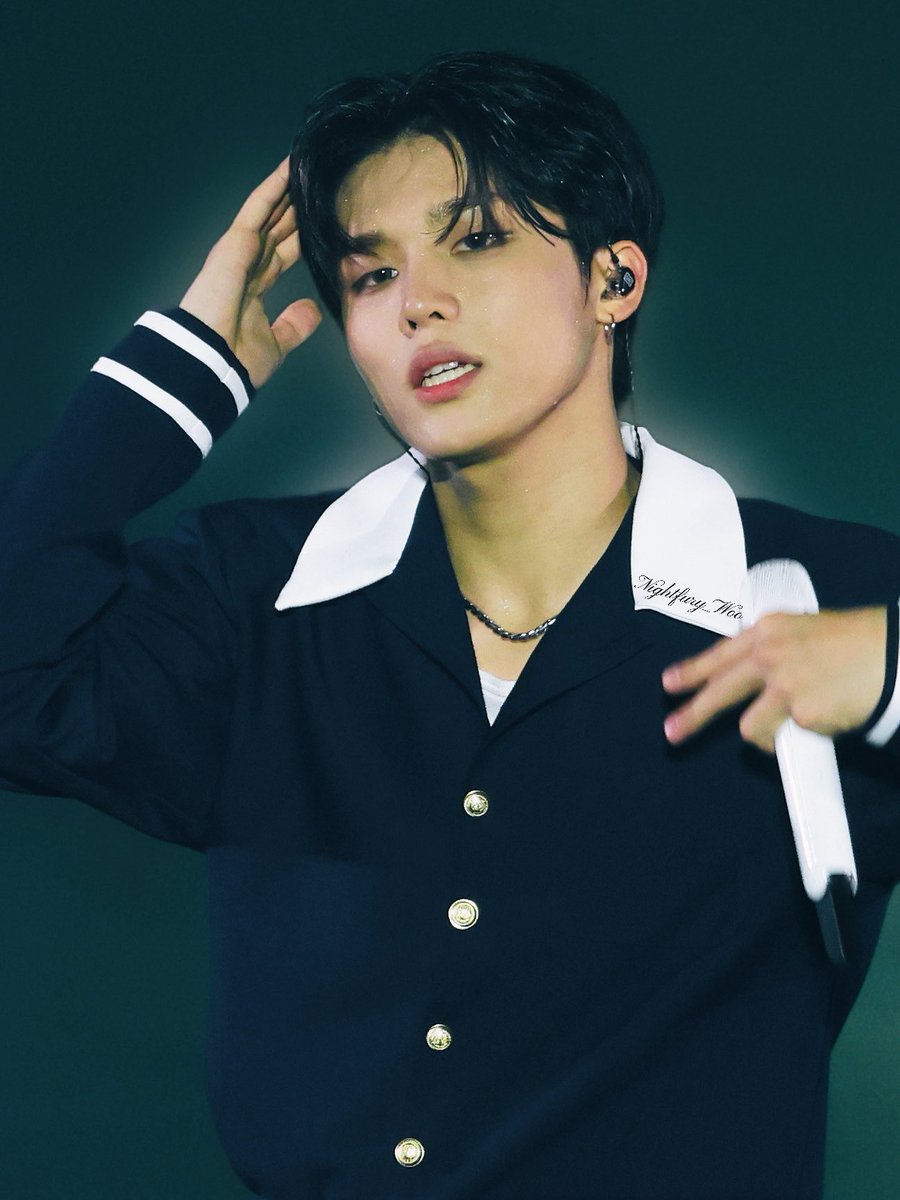 251010 첫콘 

#박정우 #PARKJEONGWOO #パクジョンウ
#TREASURE #트레저 #トレ