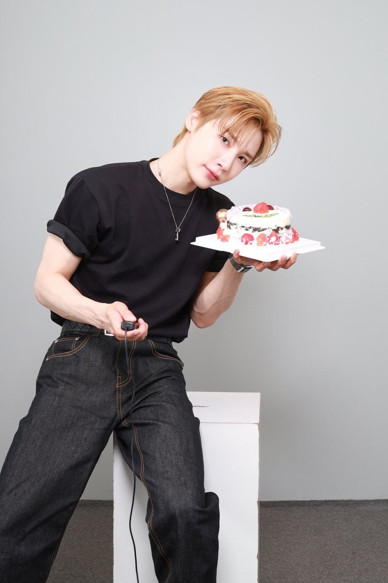 [📷]
HAPPY WOONG DAY 🐹🩷 | WOONG with 당이 케이크 🧚‍♀️

🔗 bit.ly/49arxZE

#AB6IX #에이비식스 
#JEONWOONG #전웅
#내_계획엔_웅이생일이_있어
#HAMSTER_WOONG_DAY