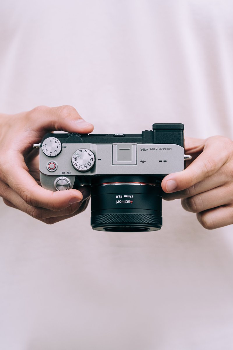 AstrHori's tweet image. Compact, sharp, and cinematic — AstrHori AF27mmF2.8 is perfect for capturing the rhythm of the city🏙

Credit: INS/@vor_ject
#astrhori #autolens #27mm #27mmf28 #streetshot #sonycamera #sonyusers